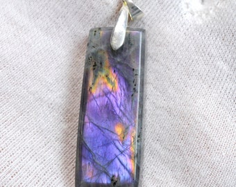 Labradorite 101 carats - natural stone cabochon pendant - Madagascar