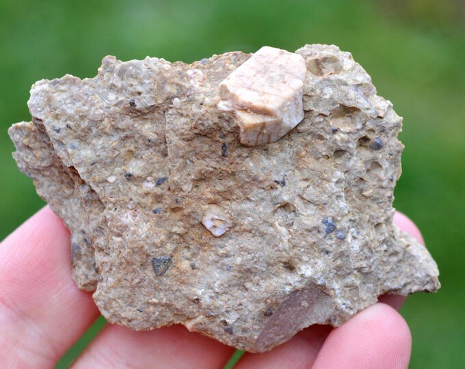 Orthoclase 92 grams - Four-la-Brouque ravine, Saint-Babel, Issoire, Puy-de-Dôme, Auvergne-Rhône-Alpes, France