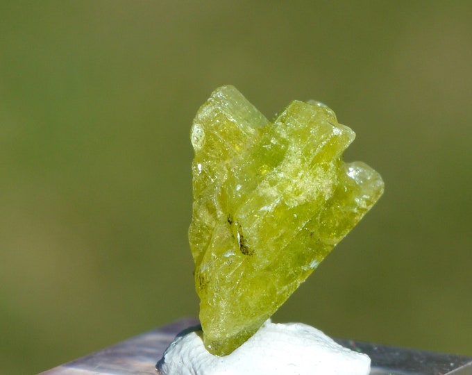 Pyromorphite 3.5 grams - Daoping Mine (Tangping Mine), Gongcheng Co., Guilin, Guangxi, China