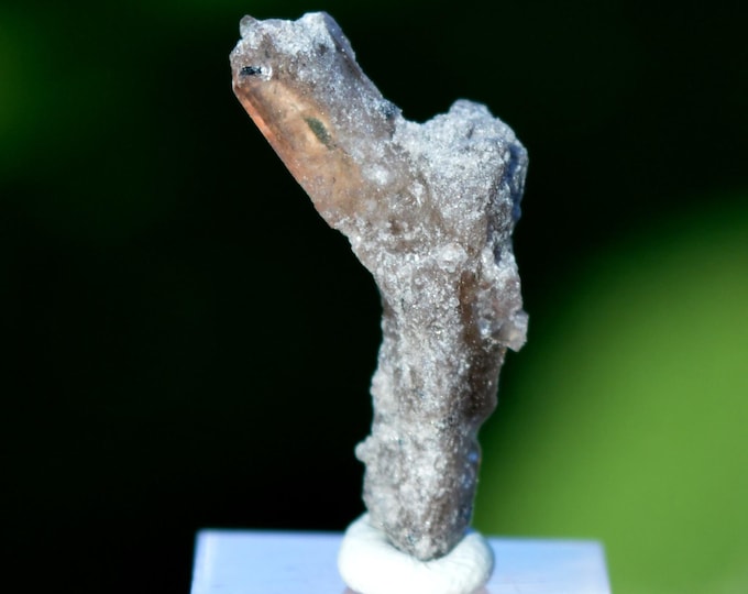 Topaz 2.3 grams - Topaz Mountain, Thomas Range, Juab County, Utah, USA
