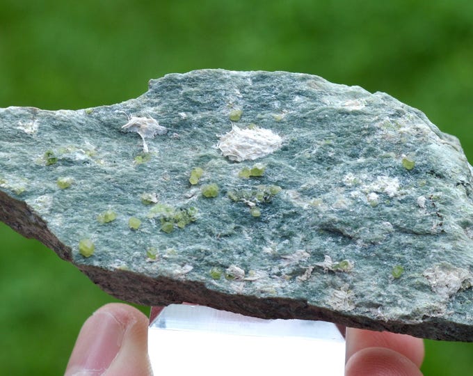 Garnet Andradite var. Demantoide 89 grams - Chiesa in Valmalenco, Sondrio Province, Lombardy, Italy