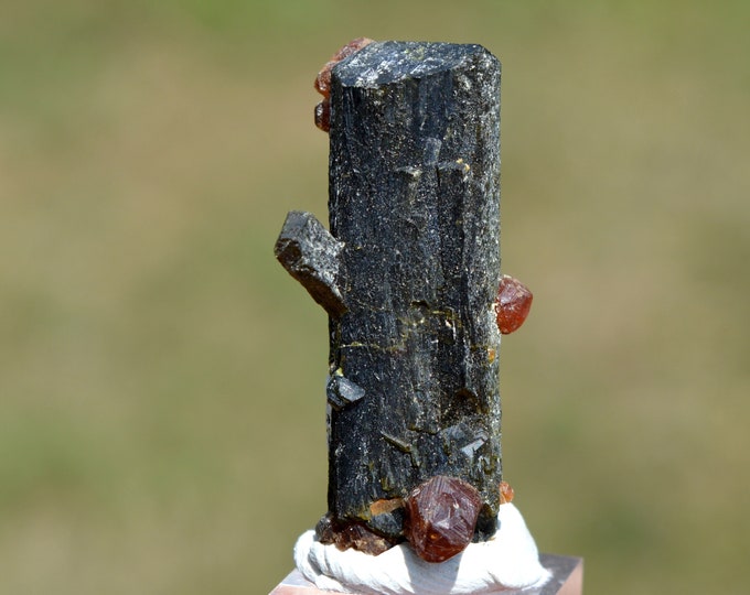 Andradite-Grossular Garnet & Epidote 13 grams - Trantimou, Diakon, Arrondissement of Diakon, Bafoulabé Cercle, Kayes Region, Mali