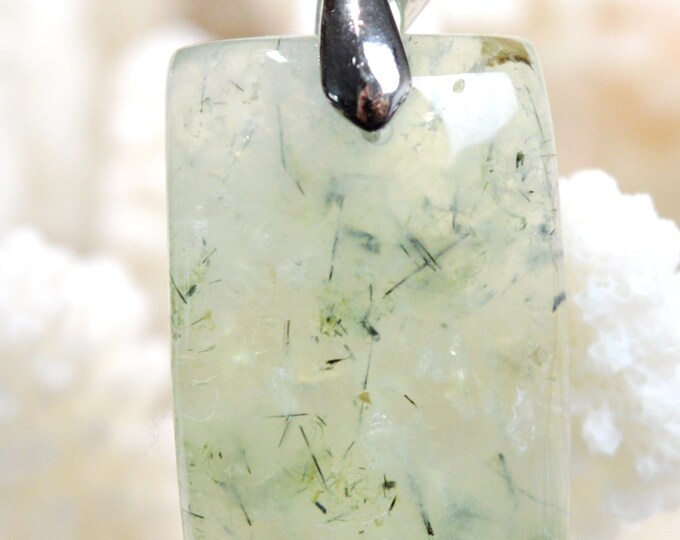 Prehnite epidote 50 carats - natural stone cabochon pendant - Mali // Ref AQ2