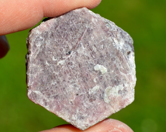 Corundum var. ruby 147 grams - Gogogogo, Ampanihy, Atsimo-Andrefana, Madagascar