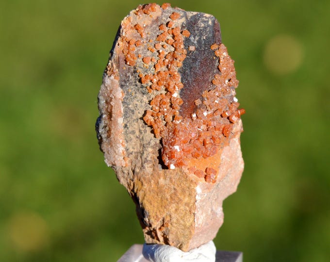 Vanadinite 17 grams - Mibladen, Aït Oufella Caïdat, Midelt Cercle, Midelt Province, Drâa-Tafilalet Region, Morocco