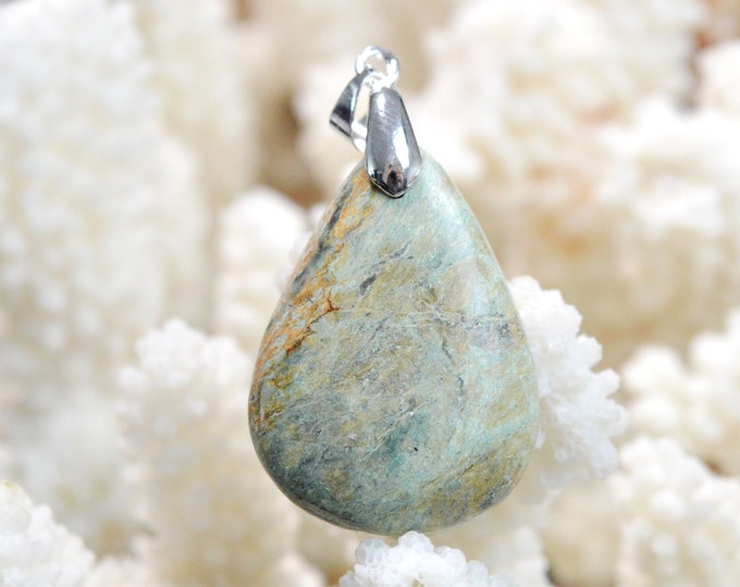 Turquoise 46 carats - pendentif cabochon pierre naturelle - Madagascar // DM40