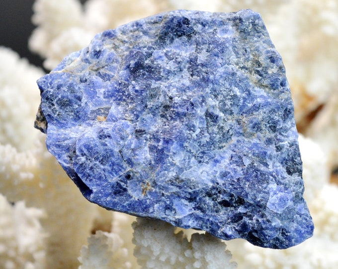 Sodalite - 155 grams - Hiassu farm, Itaju do Colônia, Bahia, Brazil