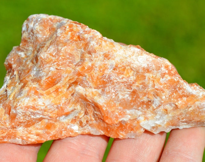Orange calcite 157 grams - Brazil