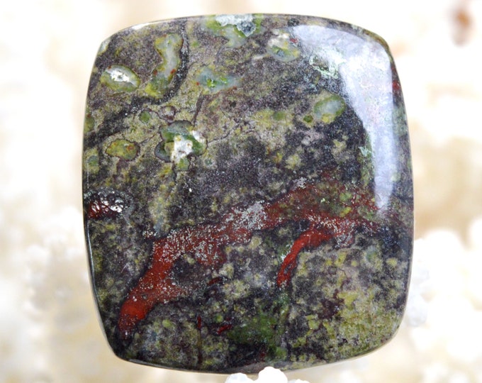 Jasper "Dragon Blood" 80 carats - natural stone cabochon - Australia // BJ5