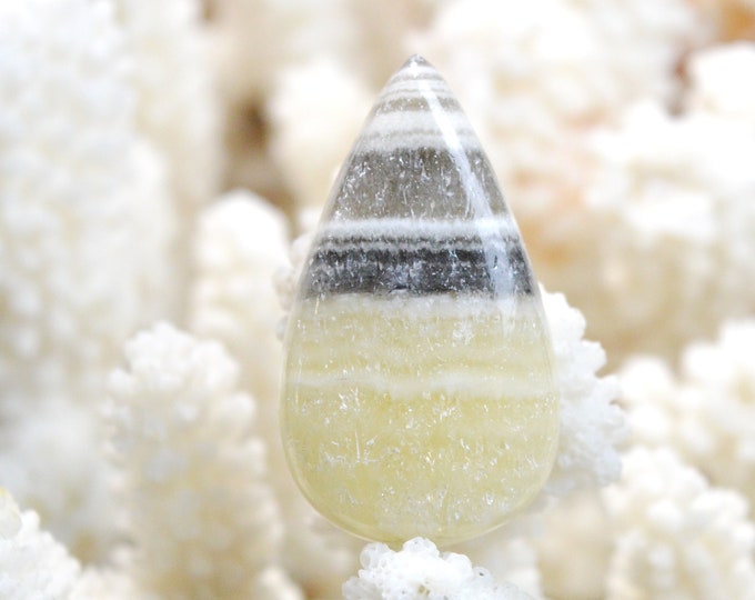 53 carat Zebra Calcite - Natural Stone Cabochon Pendant - Mexico / EL63