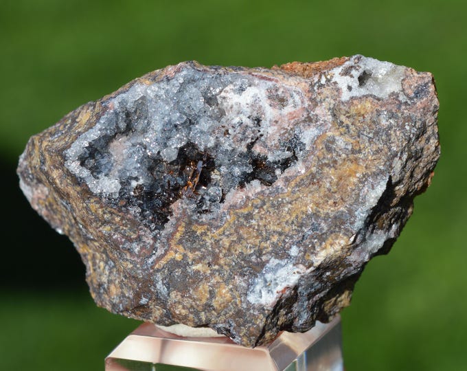 Goethite & Quartz 129 grams - Les Redoutières Mine, Chaillac Mines, Chaillac, Le Blanc, Indre, Centre-Val de Loire, France