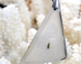 Agate Polyedrique 64 carats - pendentif pierre naturelle - Brésil // DB69