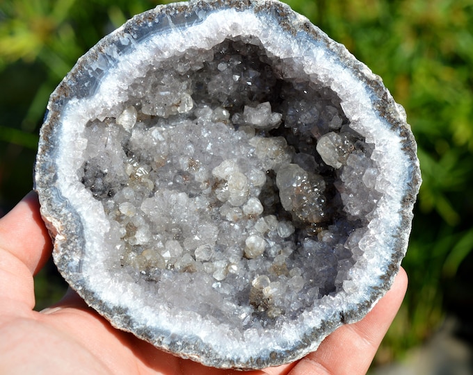 Half Geode Quartz Agate Calcite 830 grams - Las Choyas, Aldama Municipality, Chihuahua, Mexico