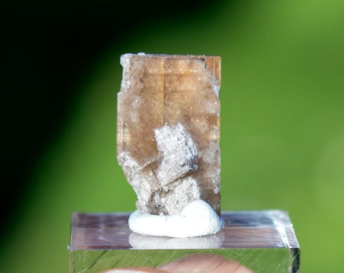 Topaz 1.4 grams - Topaz Mountain, Thomas Range, Juab County, Utah, USA