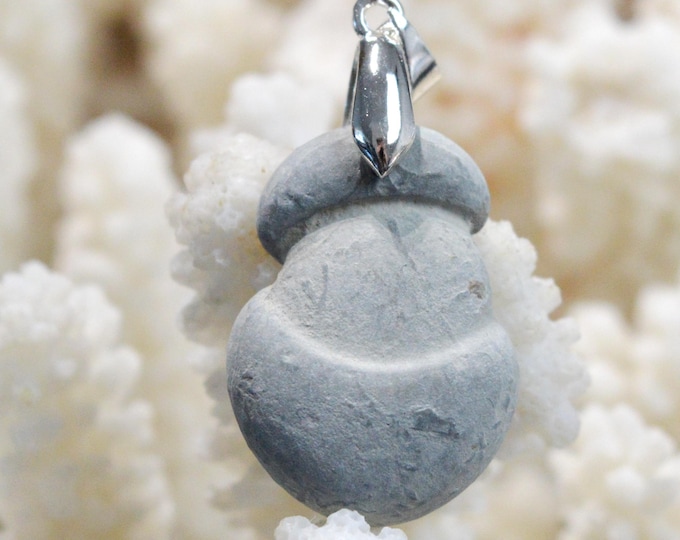 31 Carat Fairy Stone - Natural Stone Pendant - Canada / FT46