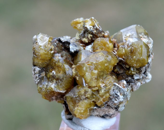 Grossular Garnet & Chlorochlore 37 grams - Sandaré, Sandaré Commune, Nioro du Sahel Circle, Kayes Region, Mali