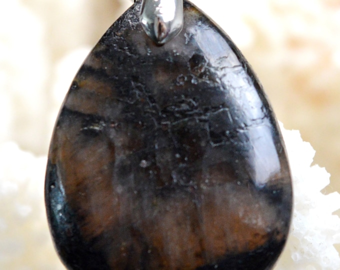 Chiastolite - 62 carats - natural stone cabochon pendant - USA // BN15
