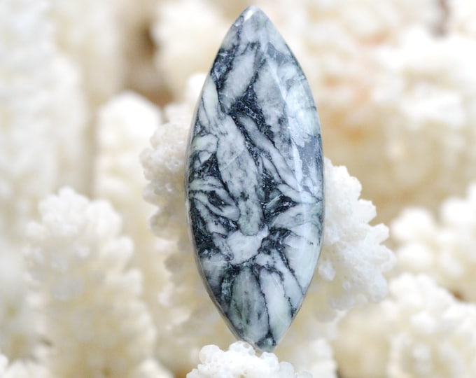 Pinolite 25 carat - natural stone cabochon pendant - Austria / EE43