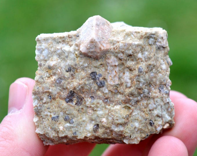 Orthoclase 133 grams - Four-la-Brouque ravine, Saint-Babel, Issoire, Puy-de-Dôme, Auvergne-Rhône-Alpes, France