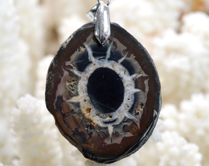 Septaria 90 carats - natural stone half geode pendant - Morocco / FO51