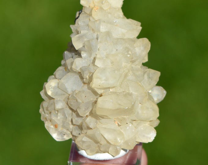 Calcite 28 grams - Limestone quarry, Limont-Fontaine, Maubeuge, Avesnes-sur-Helpe, Nord, Hauts-de-France, France