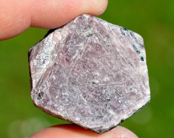 Corundum var. ruby 96 grams - Gogogogo, Ampanihy, Atsimo-Andrefana, Madagascar