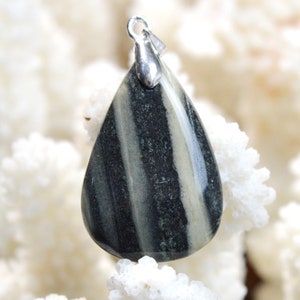 29 carat Jasper - natural stone cabochon pendant - Africa // CX69