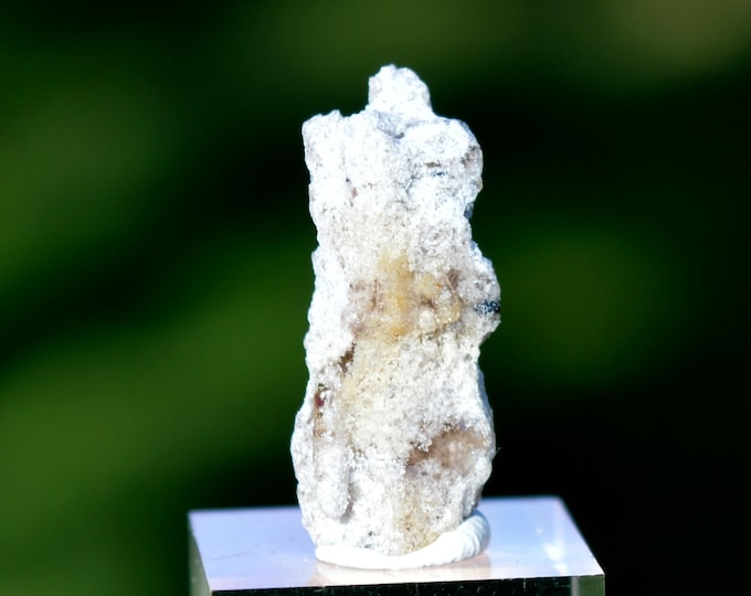 Topaz 2.7 grams - Topaz Mountain, Thomas Range, Juab County, Utah, USA