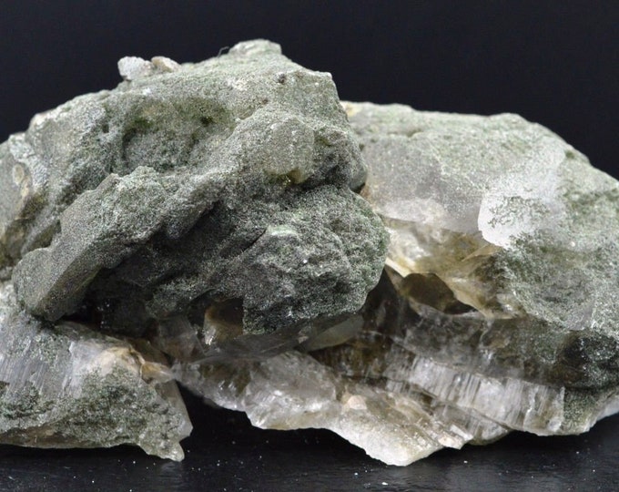 Chlorite smoky quartz 396 grams - Maurienne Valley, Savoie, France