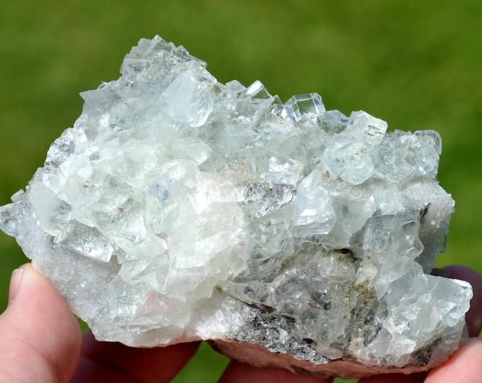 Fluorite 405 grams - Xianghuapu Mine, Xianghualing Sn-polymetallic ore field, Linwu Co., Chenzhou, Hunan, China