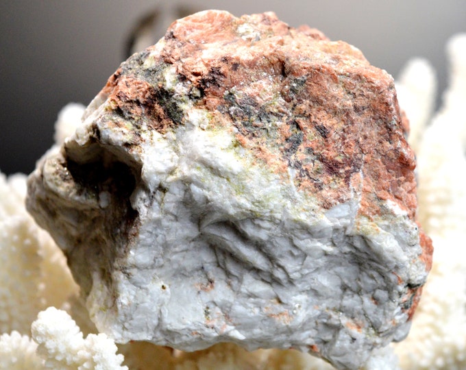 Microcline & Tourmaline + Muscovite 940 grams - Golconda pegmatite field, Governador Valadares, Minas Gerais, Brazil