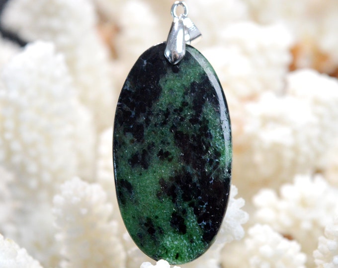 Zoisite 73 carats - natural stone cabochon pendant - Tanzania // DQ50