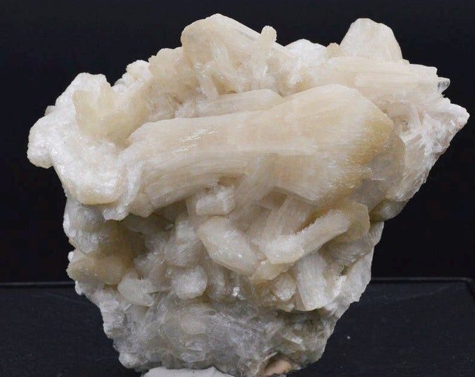 Stilbite - 443 grams - Poonah, India