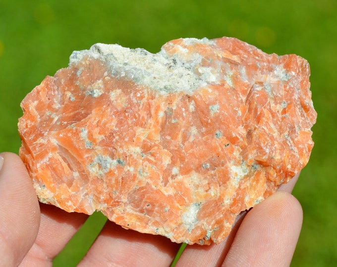 Orange calcite 110 grams - Brazil