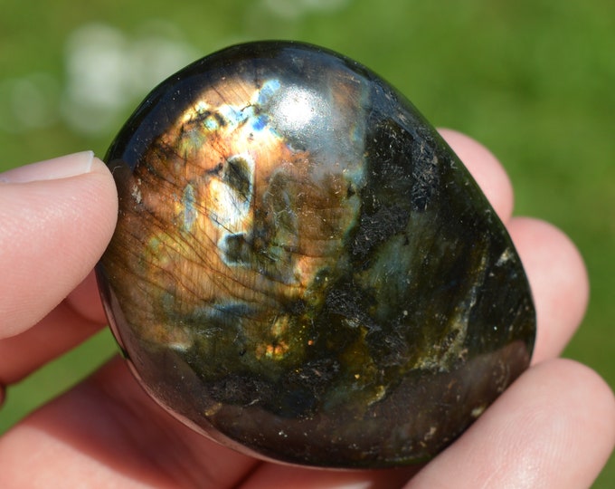 Pebble - Labradorite - Madagascar - 1 piece