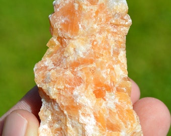 Orange calcite, 69 grams - Brazil
