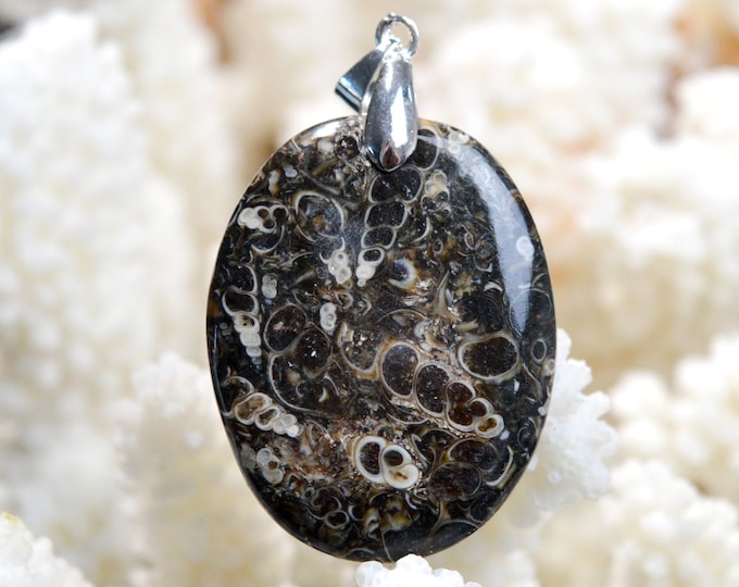 Turitella agate 55 carats - natural stone cabochon pendant - USA // DV10