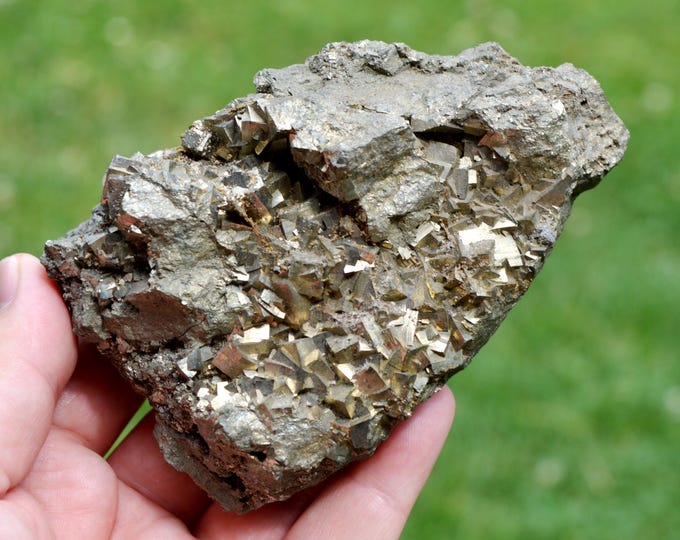 Pyrite 710 grams - Salsigne mine, Salsigne, Aude, Occitanie, France