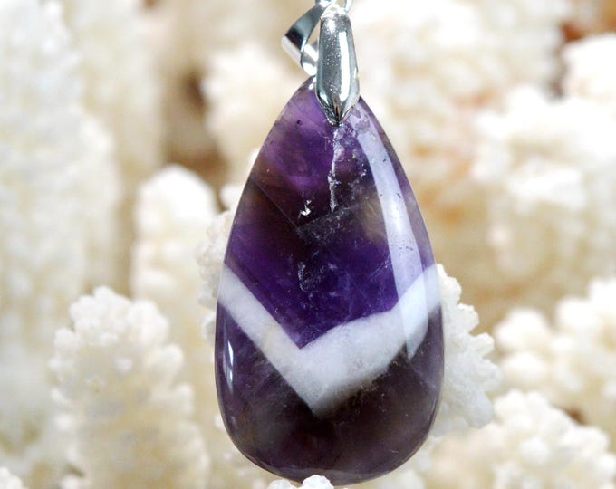 40 Carat Chevron Amethyst - Natural Gemstone Cabochon Pendant - India / FW23