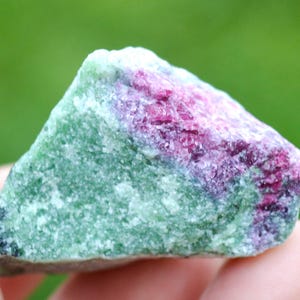 Ruby Zoisite 53 gram - Longido, Arusha Region, Tanzania