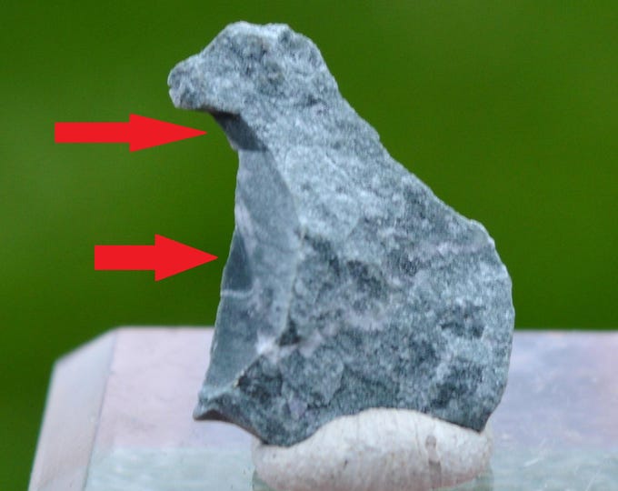Narsarsukite 0.7 grams - Poudrette quarry, Mont Saint-Hilaire, La Vallée-du-Richelieu RCM, Montérégie, Quebec, Canada