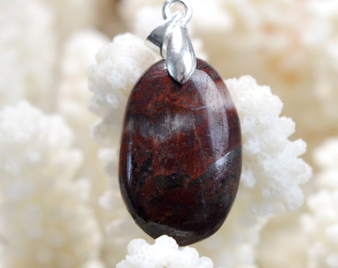 Oeil de taureau 23 carats - pendentif cabochon pierre naturelle - Afrique du Sud // DP29