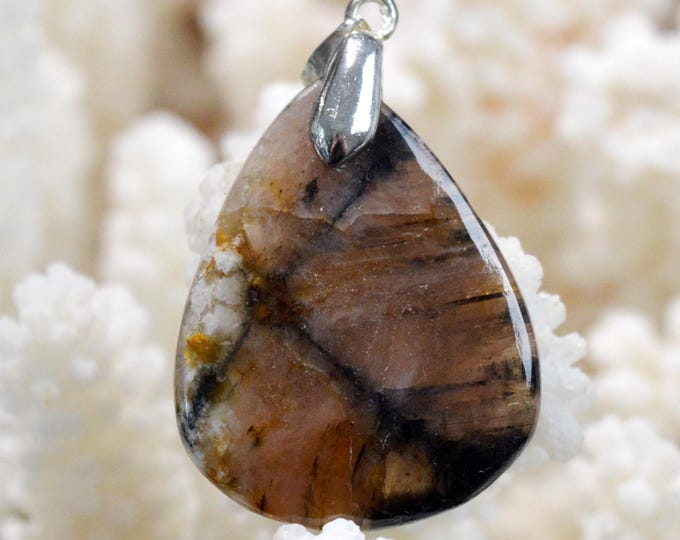Chiastolite 32 carats - natural stone cabochon pendant - USA / GB75