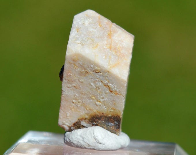 Orthoclase 4.6 grams - Four-la-Brouque ravine, Saint-Babel, Issoire, Puy-de-Dôme, Auvergne-Rhône-Alpes, France
