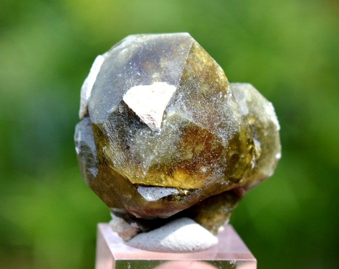 Grossular garnet - 30 grams - Vilyui River Basin, Mirninsky District, Sakha, Russia