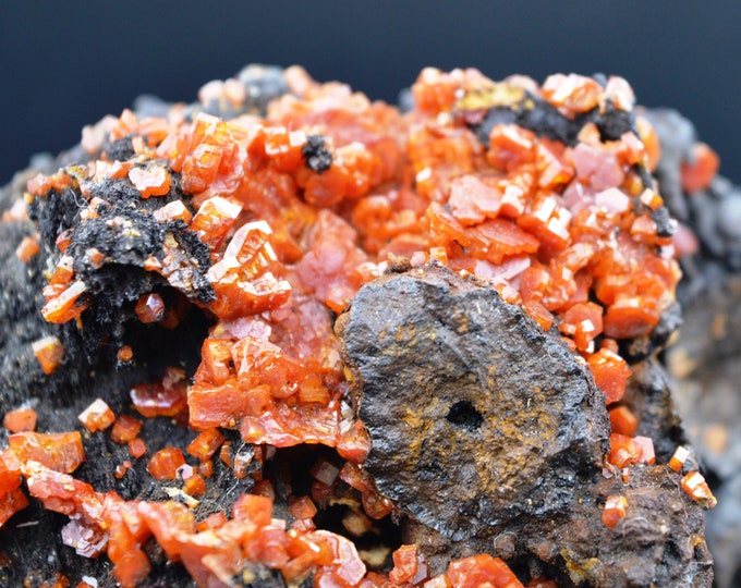 Vanadinite on goethite - 720 grams - Midladen, Morocco