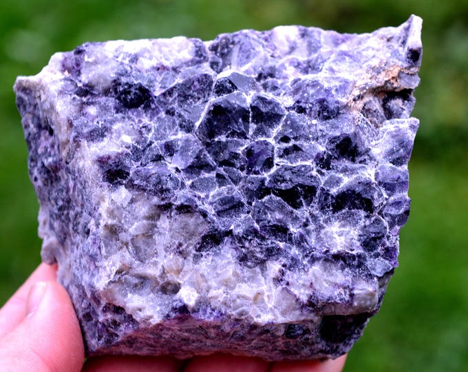Amethyst 716 grams - Pégut, La Chapelle-sur-Usson, Issoire, Puy-de-Dôme, Auvergne-Rhône-Alpes, France