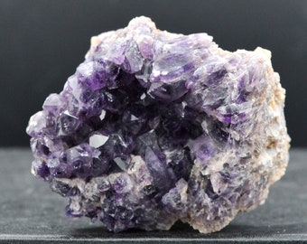 Améthyste 114 grammes - Alacam Amethyst Mine, Dursunbey District, Balikesir Province, Turquie