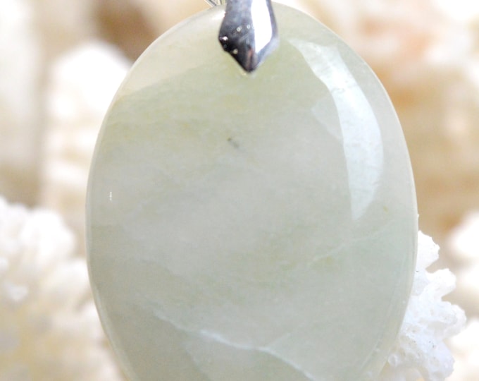 46-carat Beryl - Natural Stone Cabochon Pendant - Brazil // Ref AD40