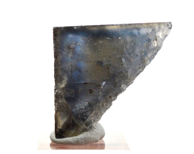 Fluorite 12 grams - Valzergues, Villefranche-de-Rouergue, Aveyron, Occitanie, France